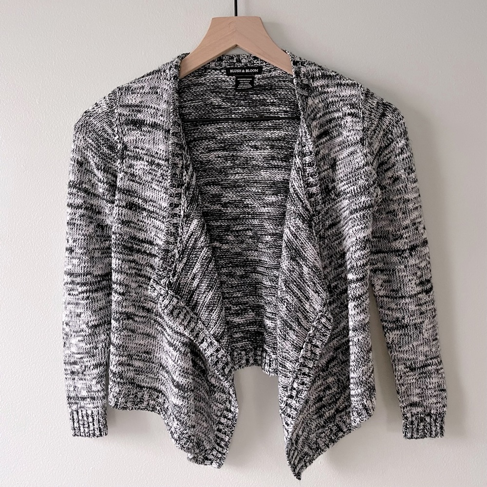 🦋 5/$25 BUNDLE • Blush & Bloom Girls Black White Draping Sweater Cardigan